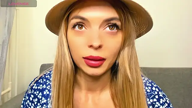 _ellen_meow_'s cam snapshot