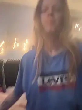 lovelyprincess2's cam snapshot