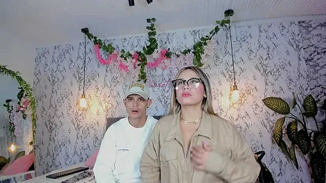 Bonny_and_carrot live sex cam