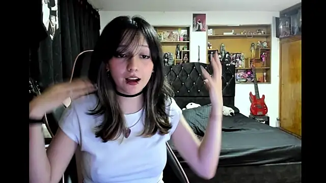 Maki_Zein_'s cam snapshot