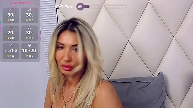 GinaBear's cam snapshot