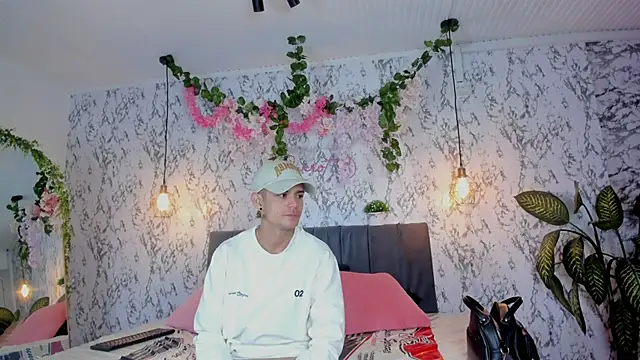 Bonny_and_carrot's cam snapshot