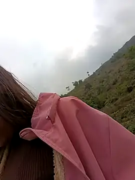 llomayy-love's cam snapshot