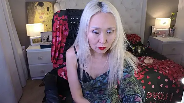 RoxalanaStar's cam snapshot