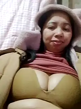 TRIEUTRIEU20's cam snapshot