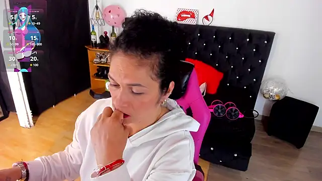 Aliciia_cute1's cam snapshot