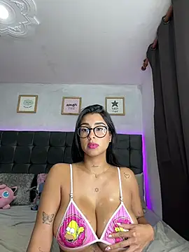 lovely_violet13's cam snapshot