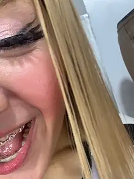 SweetBunnyGF's cam snapshot