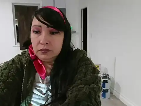 Vickiebee live sex cam