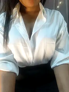 skylarmaexo_love's cam snapshot