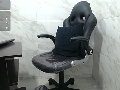 jasmine700141's cam snapshot