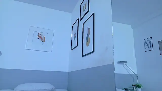 cutepetitee's cam snapshot