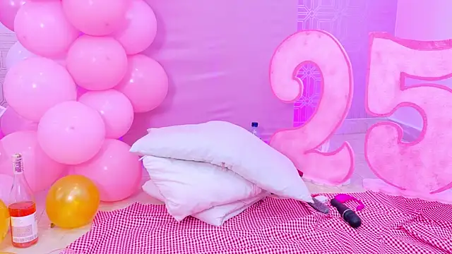 Mia-Monroe's cam snapshot