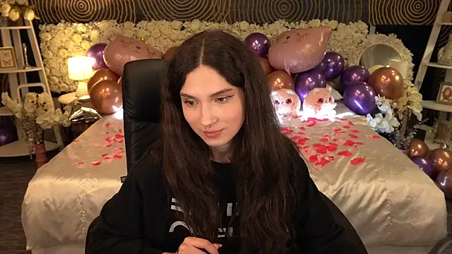 BabyFlowerr's cam snapshot