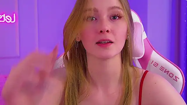 AgataFoxley's cam snapshot