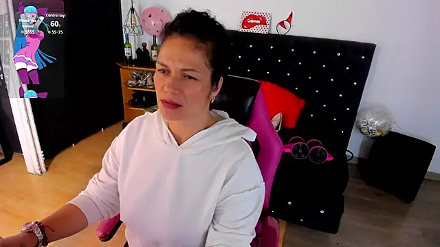 Aliciia_cute1's cam snapshot