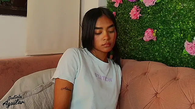 julieta_aguilar1's cam snapshot