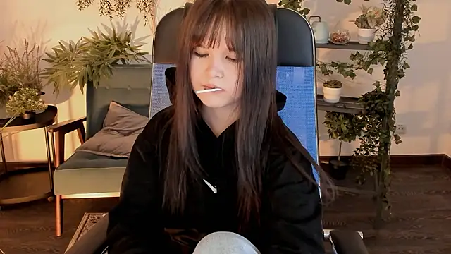 Elainebeness's cam snapshot