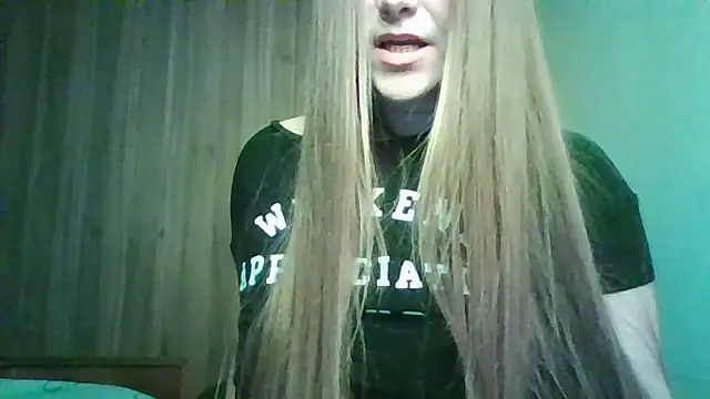 Evasapples's cam snapshot