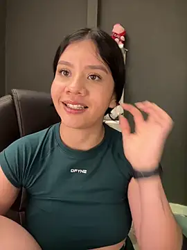 alhaana_'s cam snapshot