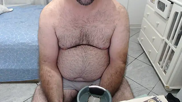 MysterBearMG live sex cam