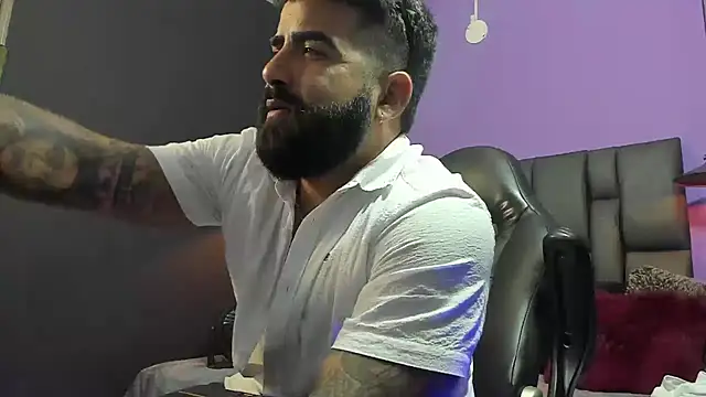 Lyon_vach live sex cam