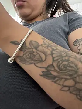 croftsmila live sex cam