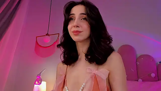 ElsaYoung live sex cam