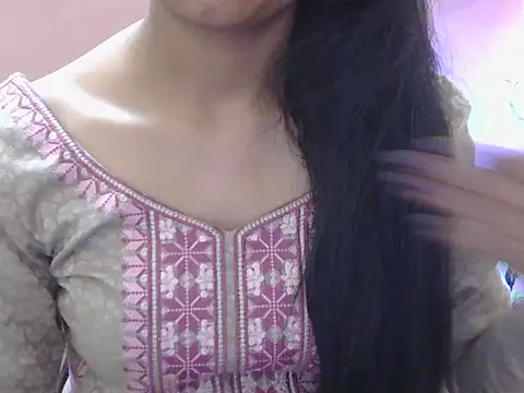 Cute_Pihu01's cam snapshot