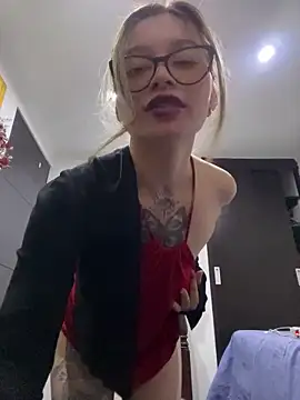 KoraSweett live sex cam