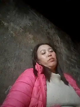 dakota-kis's cam snapshot