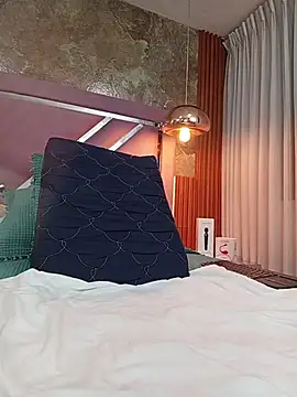 IsisBlake's cam snapshot