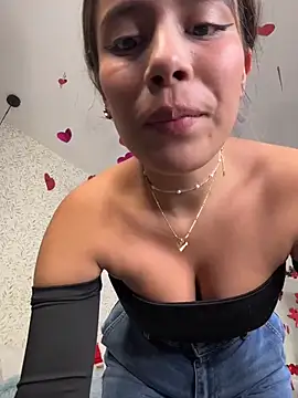 EMILIIA_RICHTER__'s cam snapshot