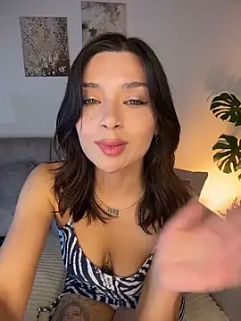 Estrer_collins's cam snapshot