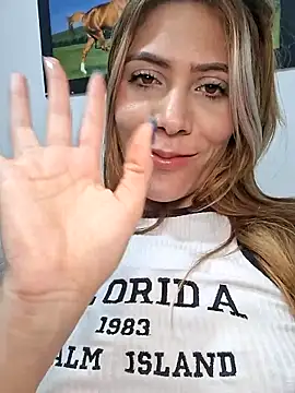 Elianasuarezz live sex cam