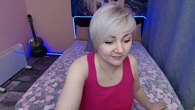 BlondPearl's cam snapshot