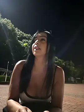 _kathaLopez_'s cam snapshot