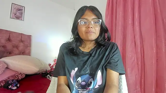 luna_velveth's cam snapshot