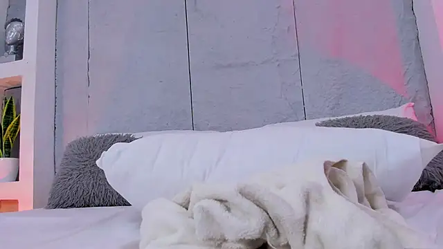 MelanieHillss's cam snapshot