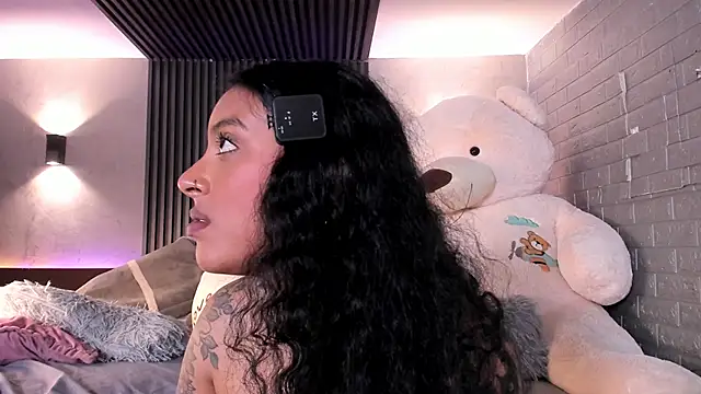 magic_marg's cam snapshot