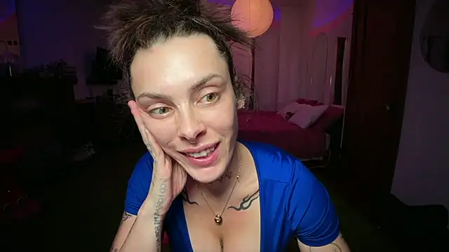 GennaJames's cam snapshot