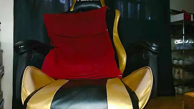 Yukikawaii live sex cam