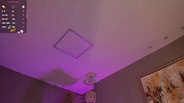 AliceHarper_'s cam snapshot