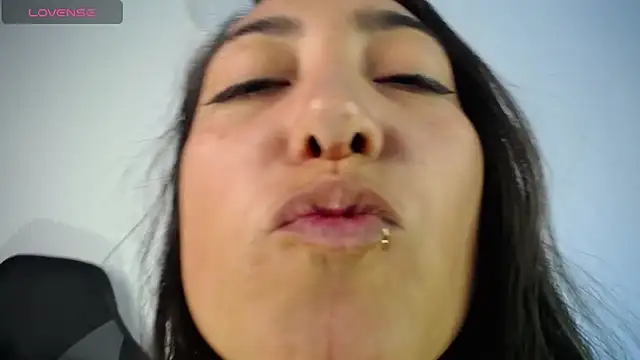 LunaAponte's cam snapshot