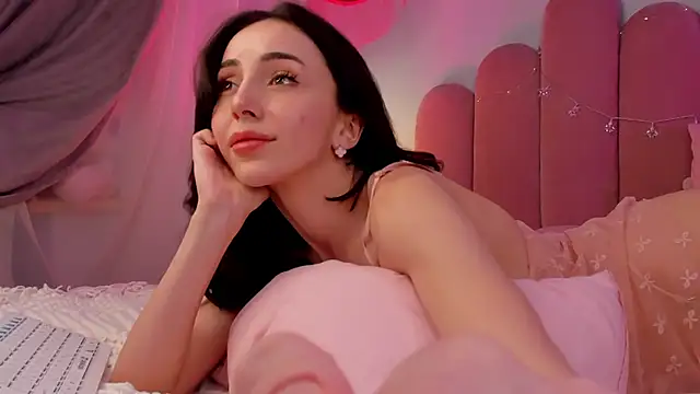 ElsaYoung's cam snapshot