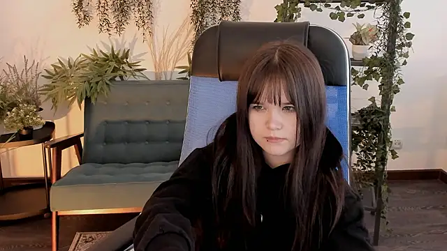 Elainebeness live sex cam