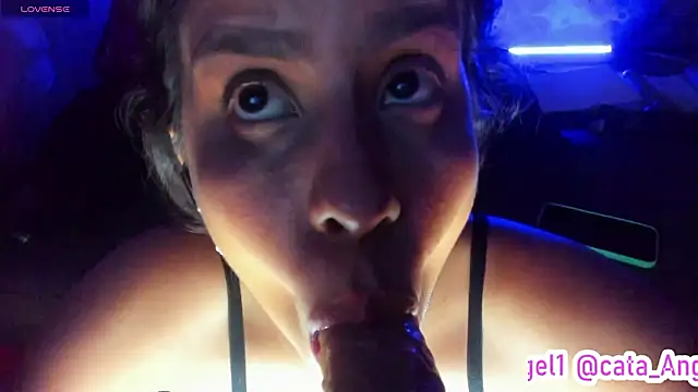 Cata-angel's cam snapshot