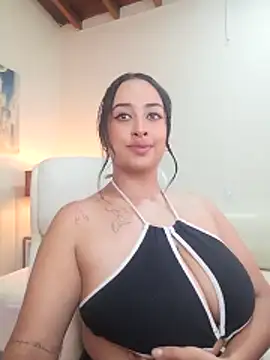 DaniRousse's cam snapshot