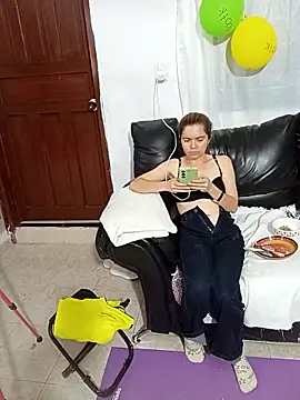 chiquitahot69's cam snapshot