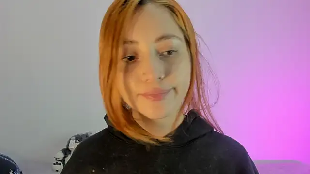 annie_mora's cam snapshot